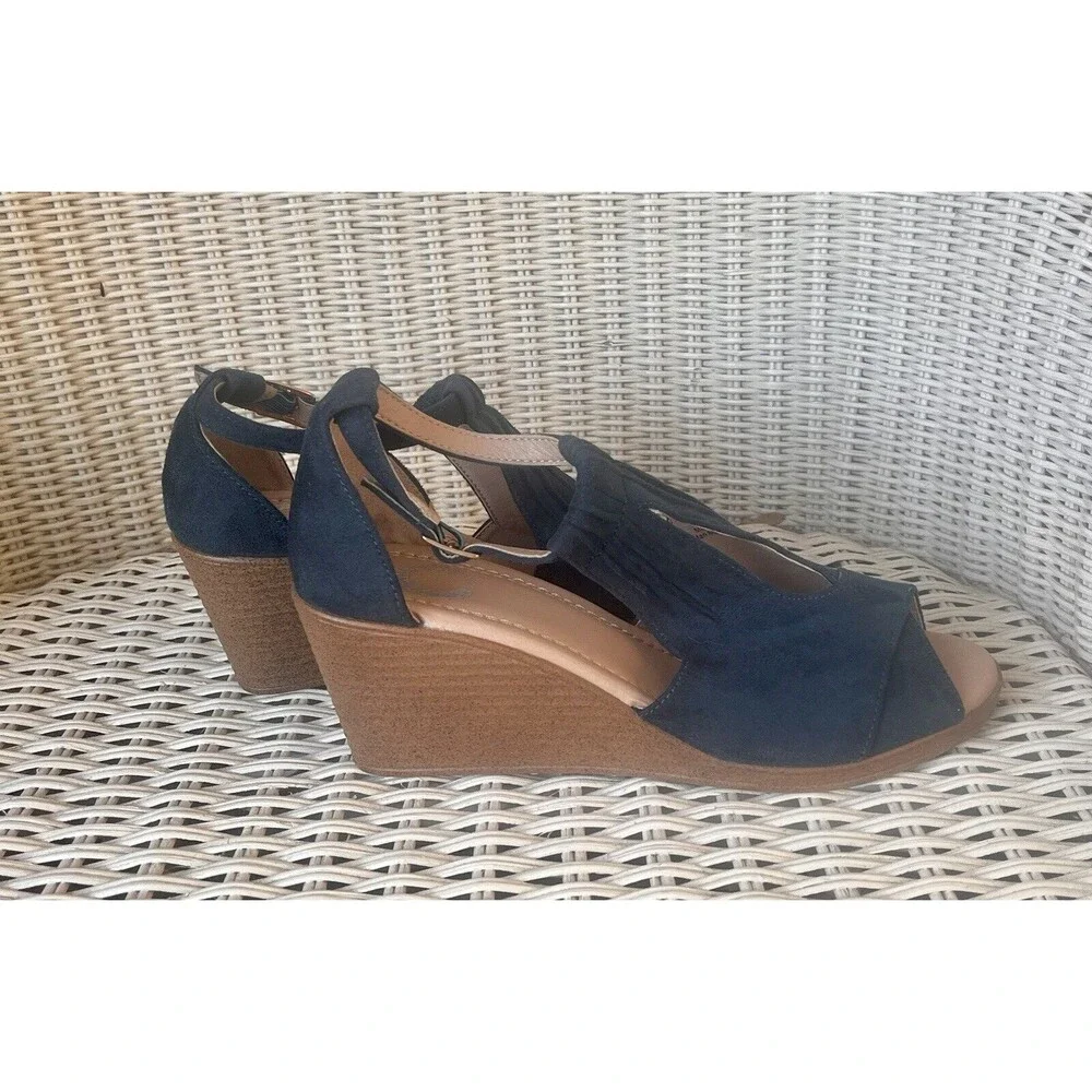 Journee Collection Kedzie Wedge Open Toe Sandals Womens 5.5 Teal Comfort Y2K